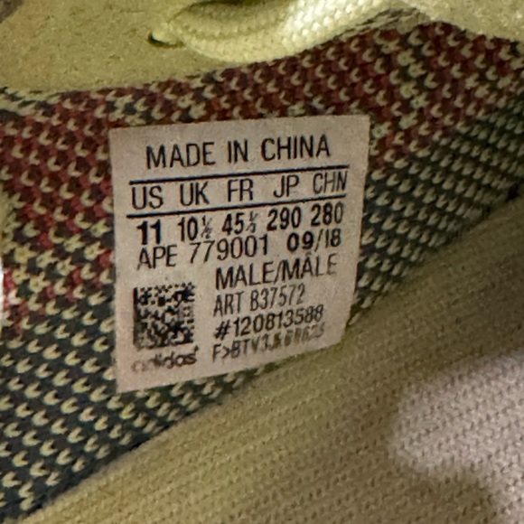 Yeezy 350 men’s size 11 Yellow and Blue Sneakers - Picture 8 of 8